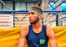 Baiano Hebert Conceição assina contrato e se torna lutador profissional