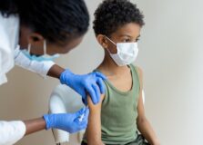 Anvisa se reúne para autorizar vacina da Pfizer contra Covid-19 em crianças de 05 a 11 anos