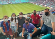 Arena Fonte Nova prestou homenagem aos profissionais que atuaram na vacinação em Salvador