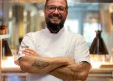 Cozinha do Hidden recebe o chef Ricardo Silva, do Carvão