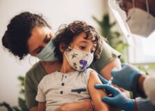 Ampla maioria dos brasileiros apoia a vacinação de crianças, diz pesquisa