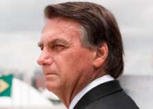 Bolsonaro viaja aos EUA para a Cúpula das Américas e Brasil tem novo presidente interino