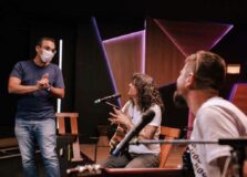 Apresentação da Macaco Gordo reúne Luiz Caldas, Saulo e Durval Lelys