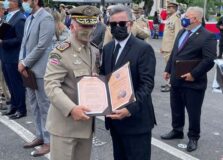 Ricardo Luzbel recebe honraria oficial da PM-BA