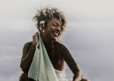 Zeferina lança livro de poesias ‘Rio Vermelho’ na Casa Preta Espaço de Cultura