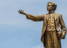 Documentário ‘A Cidade do Poeta’ resgata história do centro de Salvador