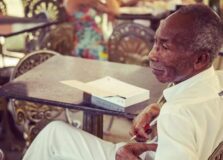 Clarindo Silva celebra aniversário com lançamento de duas obras