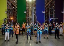 Funcionários da Amazon se unem em ações no Dia da Mulher