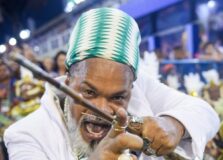 Carlinhos Brown desfilou com a Mocidade no Carnaval do Rio