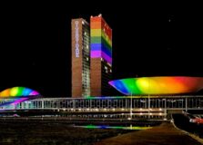 Congresso Nacional será iluminado hoje (17) com as cores do arco-íris
