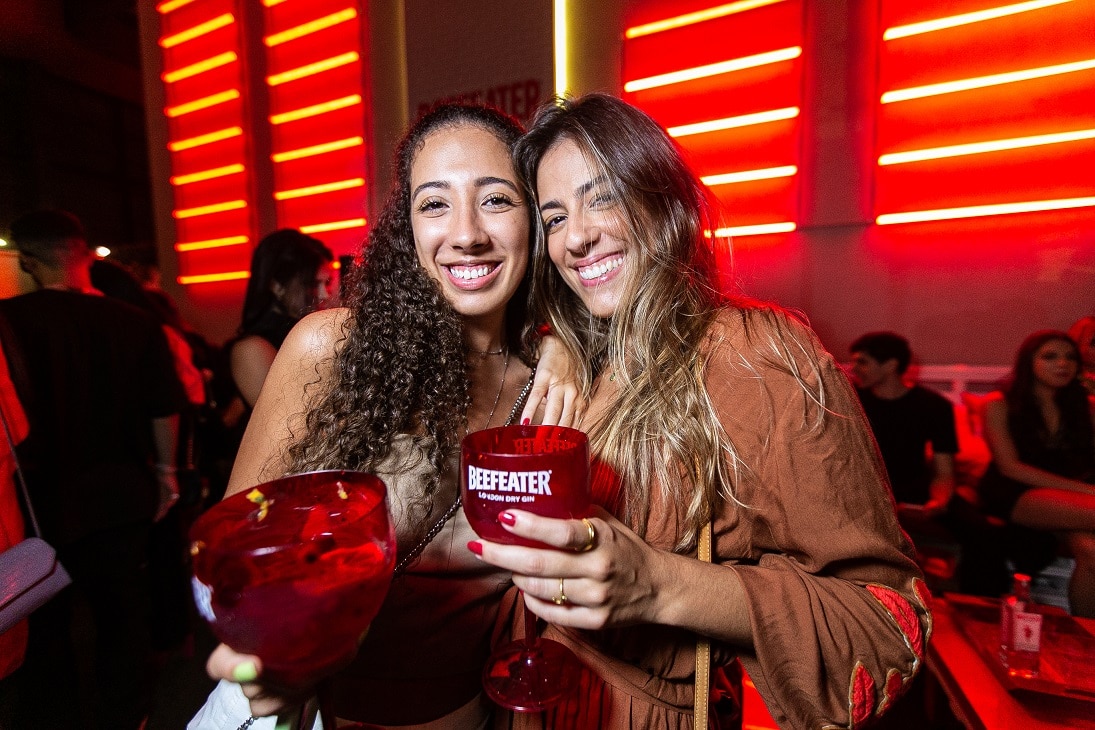 Guilhermina Marques e Mialla Cardoso 