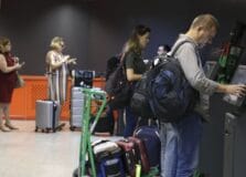 Senado aprova volta do despacho gratuito de bagagem
