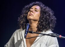 Aline Barr fará apresentação única no TCA