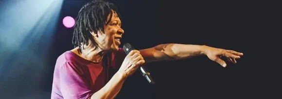 Réveillon de Copacabana vai receber Djavan em show inédito na festa