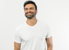 Flávio Moura celebra aniversário com encontros por Salvador