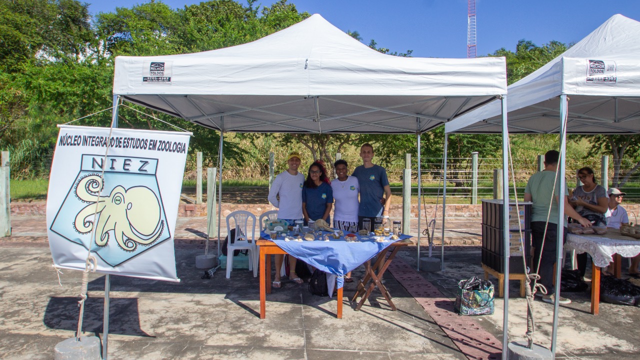 Evento da Fundação Baía Viva na Ilha dos Frades.