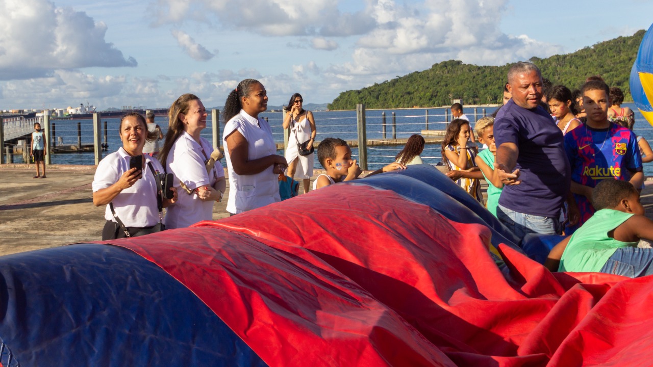 Evento da Fundação Baía Viva na Ilha dos Frades.