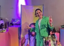 Luciana Mastique marca presença em convenção nacional da Crocs