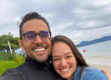 Vanessa Brasileiro e Jonathan Merlo ficam noivos durante viagem a Floripa
