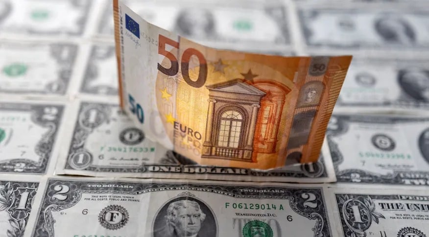 Euro e dólar. Foto: Reprodução.