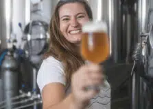 Cervejaria baiana completa 4 anos com lançamento de novo rótulo
