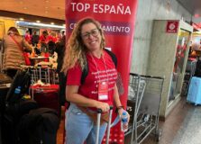 Professora vai representar universidade de Salvador na Espanha