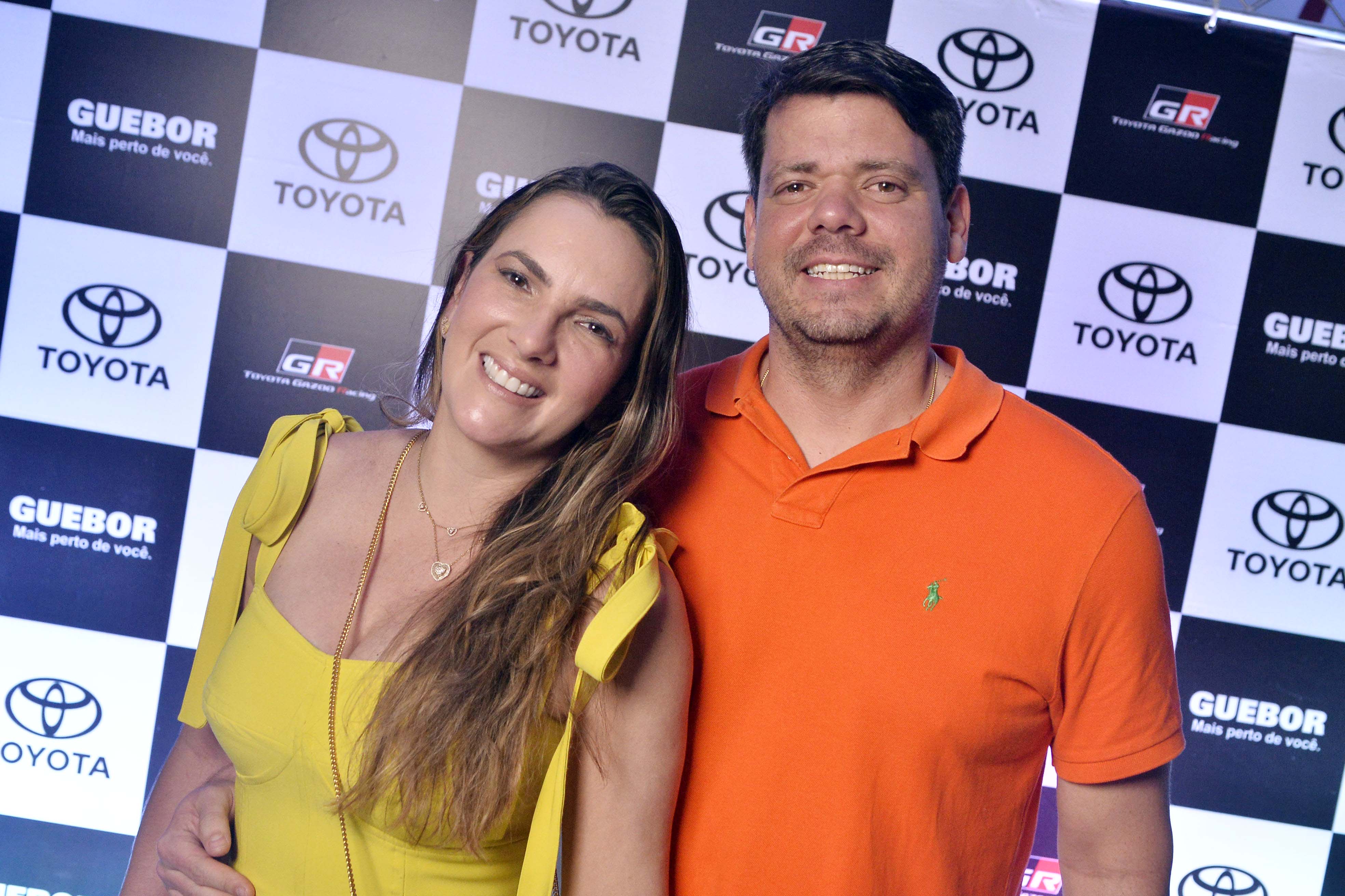 Rafaela e Adriano Argones