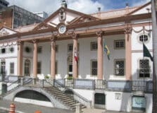ACB sedia debates com candidatos ao governo da Bahia