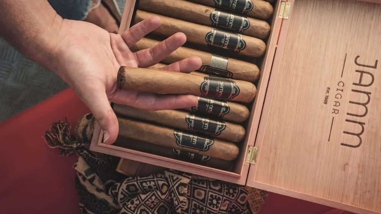 Mondo Tabaco lança charutos JAMM Cigar em Salvador Anota Bahia