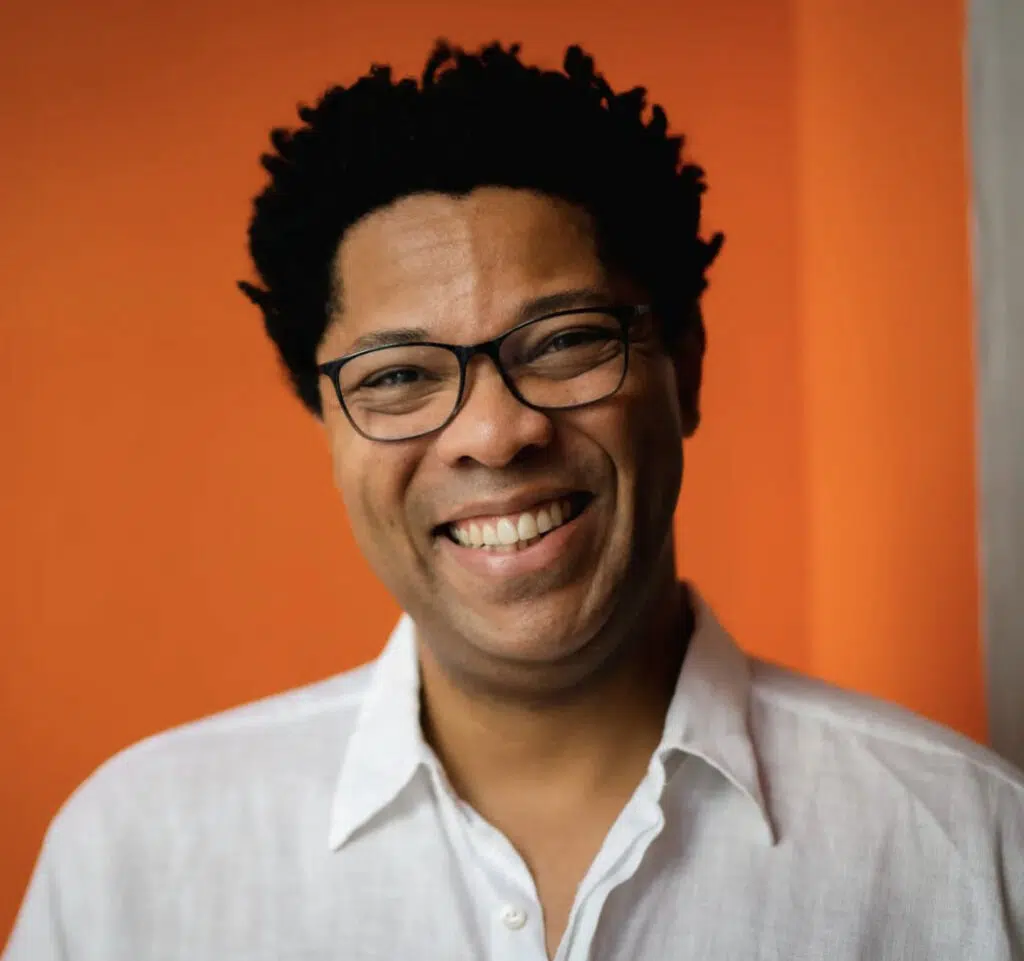 Elísio Lopes Jr. vai escrever novela da Globo - Anota Bahia, image size:1024x961