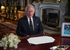 Rei Charles III será coroado esta semana em Londres. Veja detalhes!