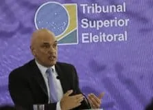 Alexandre de Moraes pede comparecimento de eleitores às urnas no 2º turno