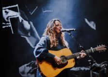 Ana Carolina estreou a turnê “Ana Canta Cássia” em Salvador