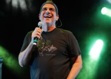 Durval Lelys anuncia gravação de DVD em Arraial d’Ajuda