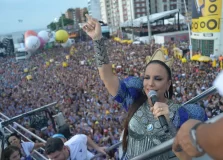 Bloco de Ivete Sangalo esgota abadás em Salvador