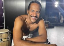 Amaurih Oliveira faz turnê da peça “Uma leitura dos búzios”