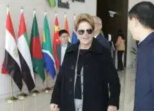 Dilma Rousseff estreia na presidência do banco dos Brics na China