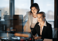 Santander oferece bolsas de estudo em Londres para mulheres