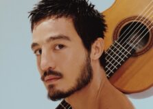 Tiago Iorc retorna ao Brasil e se apresenta em Salvador