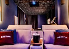 Unike inaugura sala de cinema inteligente com mobiliário da Breton