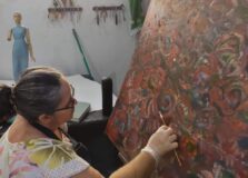 Restauradora baiana resgata quadros da exposição de Antônio Rebouças