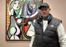 De férias em Nova York com a família, Roberto Badaró visita o MoMA