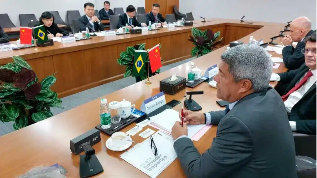 Jerônimo Rodrigues na reunião em Pequim. Foto: Daniel Senna/GOVBA.