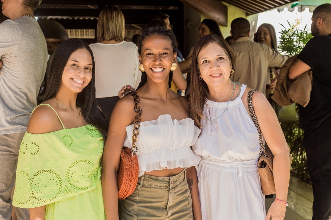 Verena Perri, Laila Stephanie e Dinah Lins