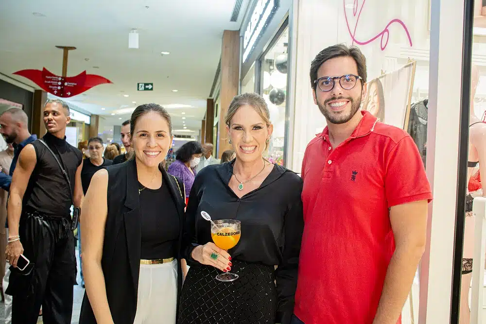 Laís e Pedro Dornas com Renata Andrade