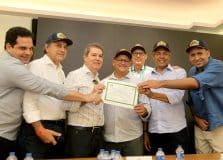 Jerônimo se encontra com empresários na véspera da abertura da Bahia Farm Show