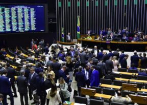 Câmara aprova urgência de texto sobre impostos da Reforma Tributária