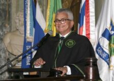Dr. César Araújo Neto toma posse como presidente da Academia de Medicina da Bahia