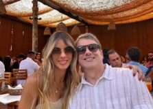 Tati Frizzera aproveita temporada de férias em Ibiza