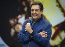 Após três meses internado, Faustão recebe alta hospitalar